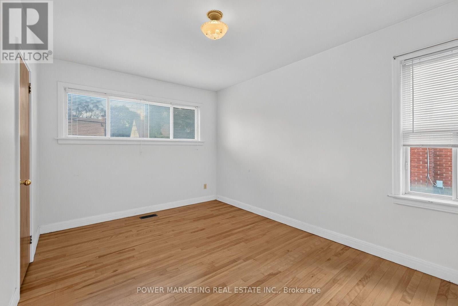 535 Dunbrack Street, Ottawa, ON