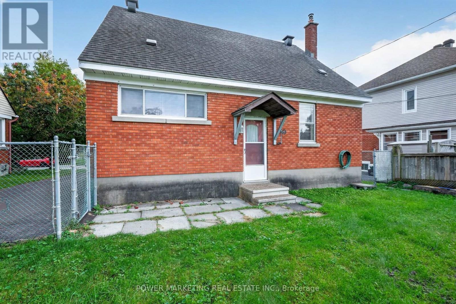 535 Dunbrack Street, Ottawa, ON