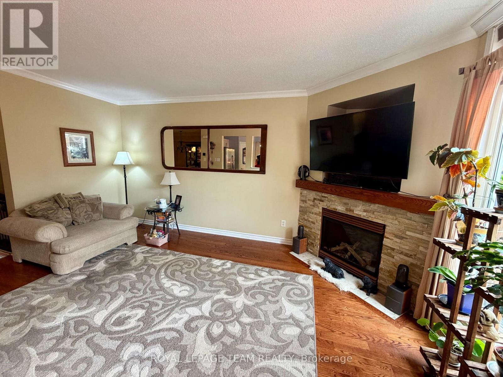 5 Chantilly Gate, Ottawa, ON