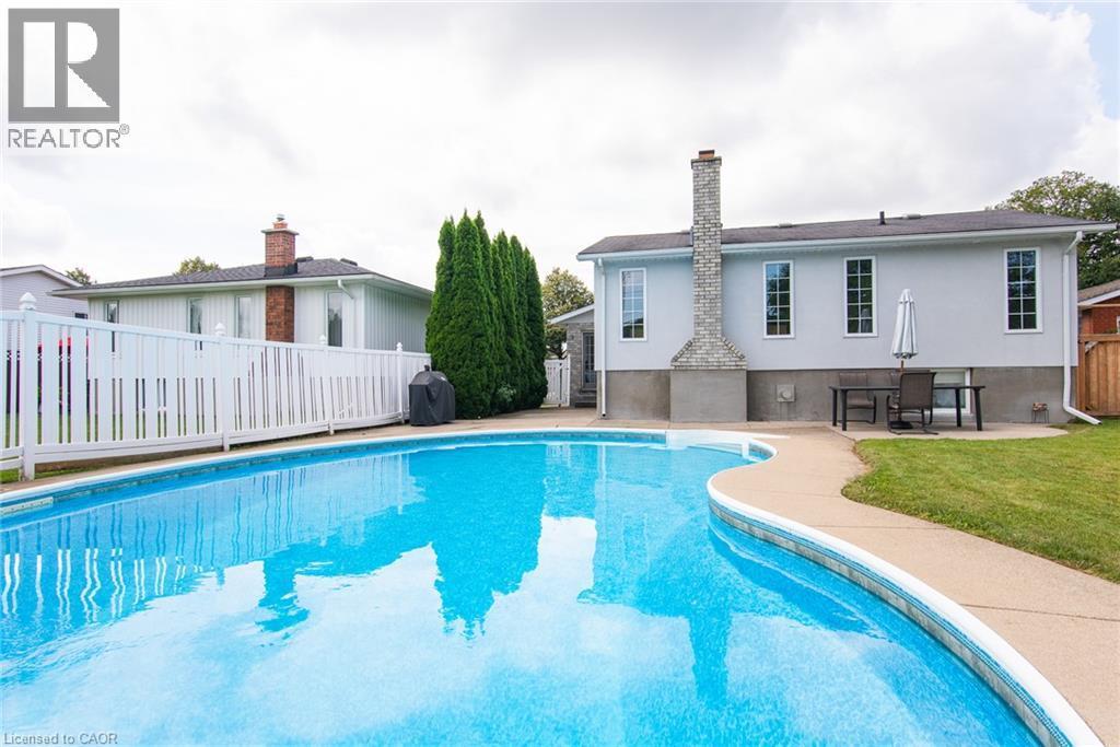 112 Michener Crescent, Kitchener, ON