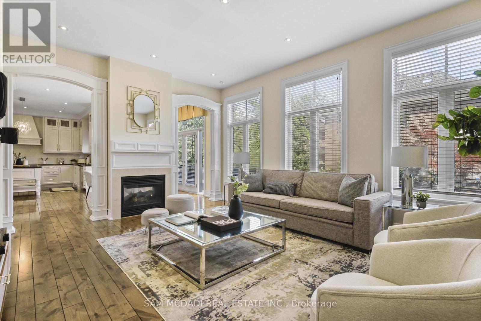 950 Fredonia Drive, Mississauga, ON