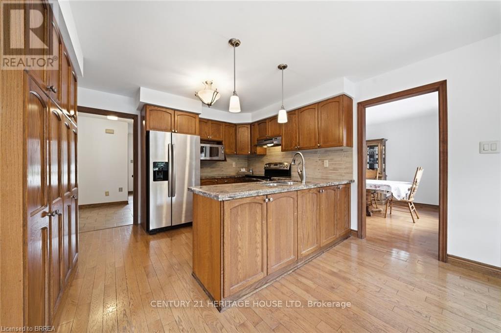 92 National Drive, Hamilton, ON