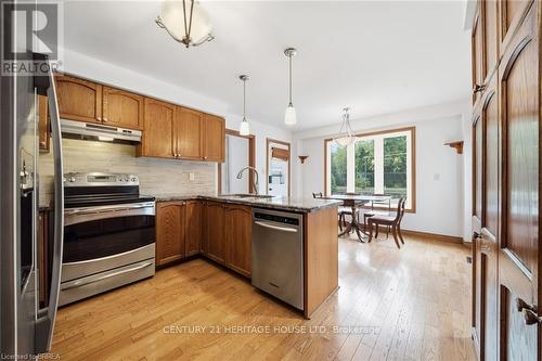 92 National Drive, Hamilton, ON 