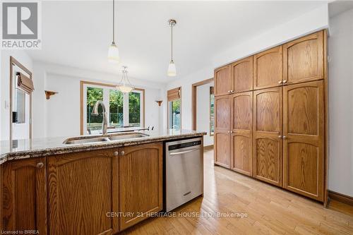 92 National Drive, Hamilton, ON 