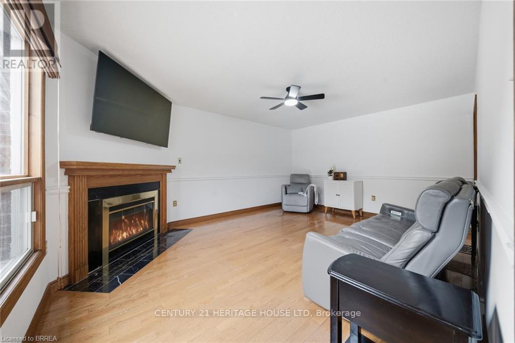 92 National Drive, Hamilton, ON