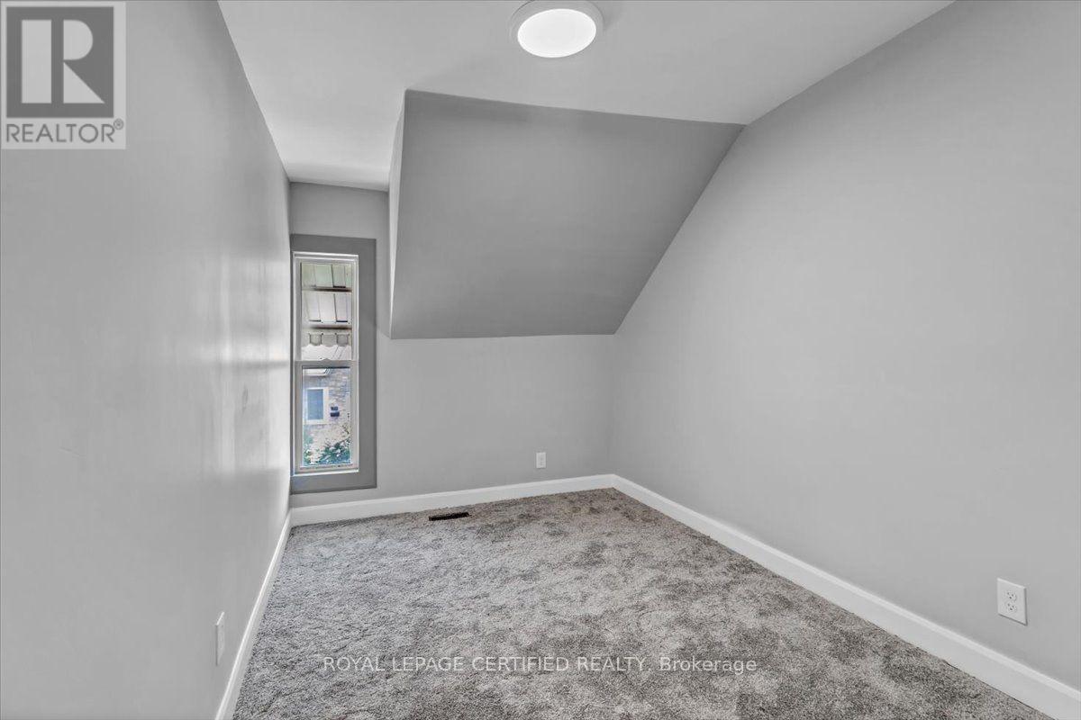 176 Emerald Street N, Hamilton, ON