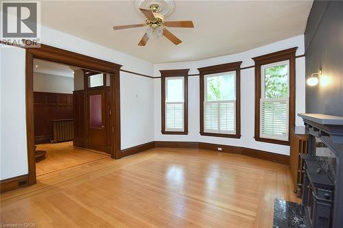 34 Holton Avenue S, Hamilton, ON 
