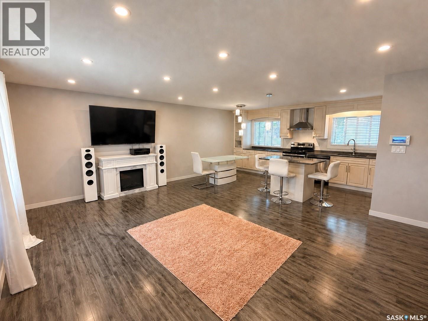 209 Winnipeg Avenue S, Saskatoon, SK