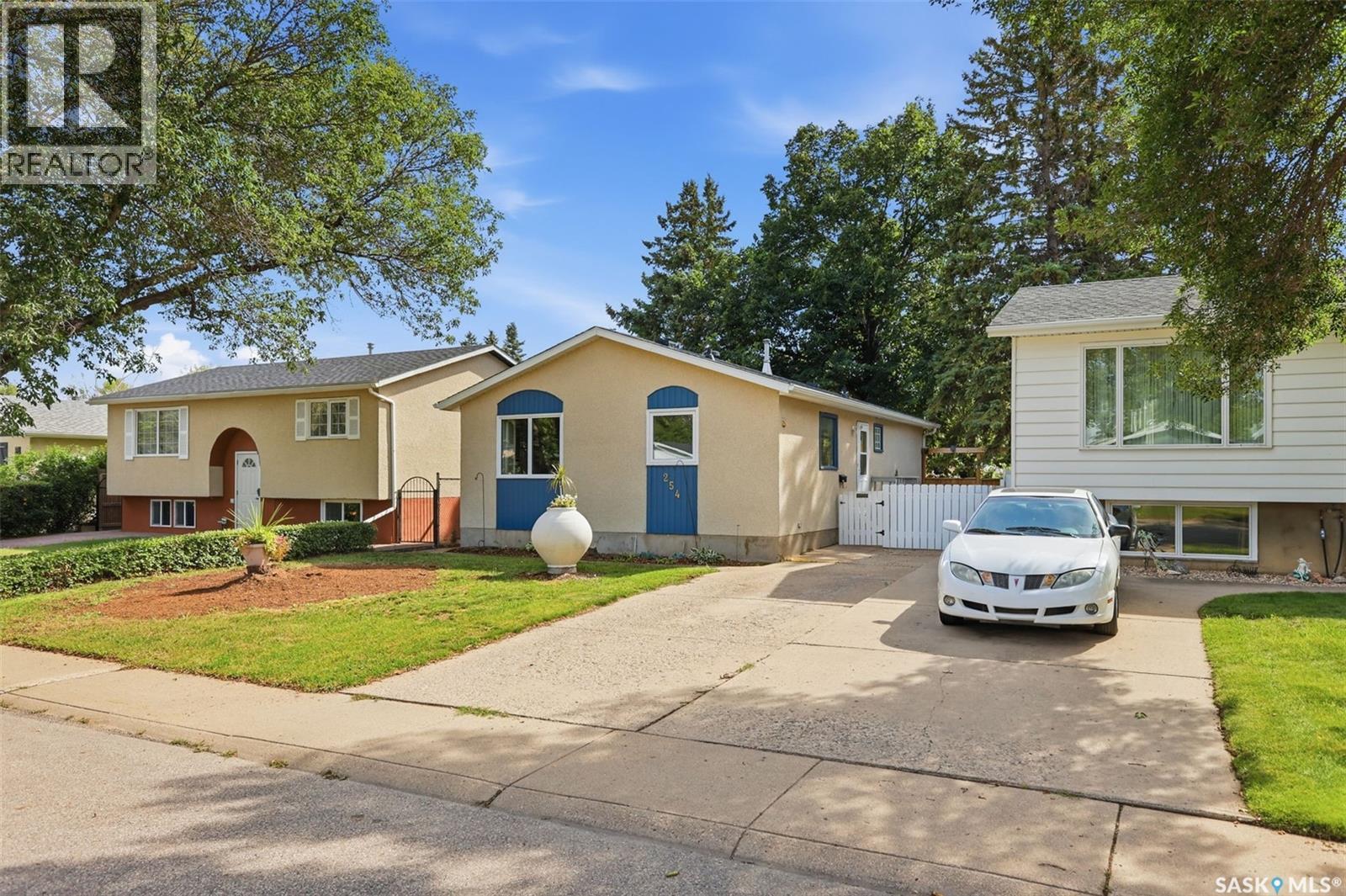 254 Mcmaster Crescent, Saskatoon, SK