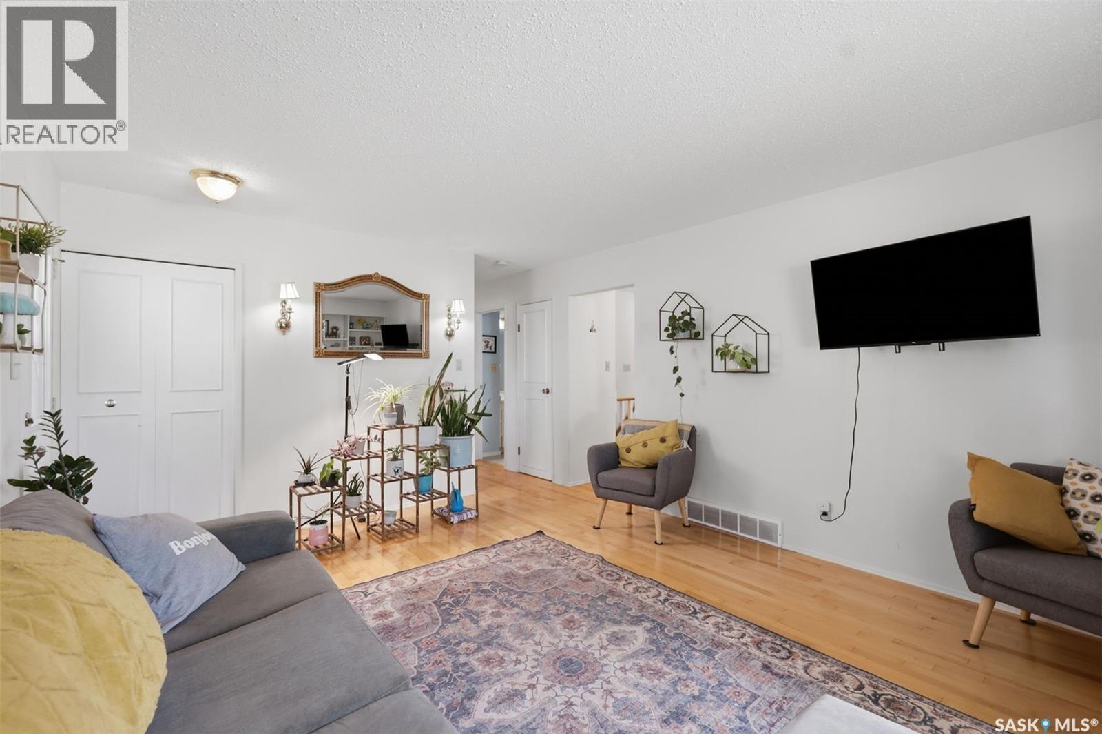 254 Mcmaster Crescent, Saskatoon, SK