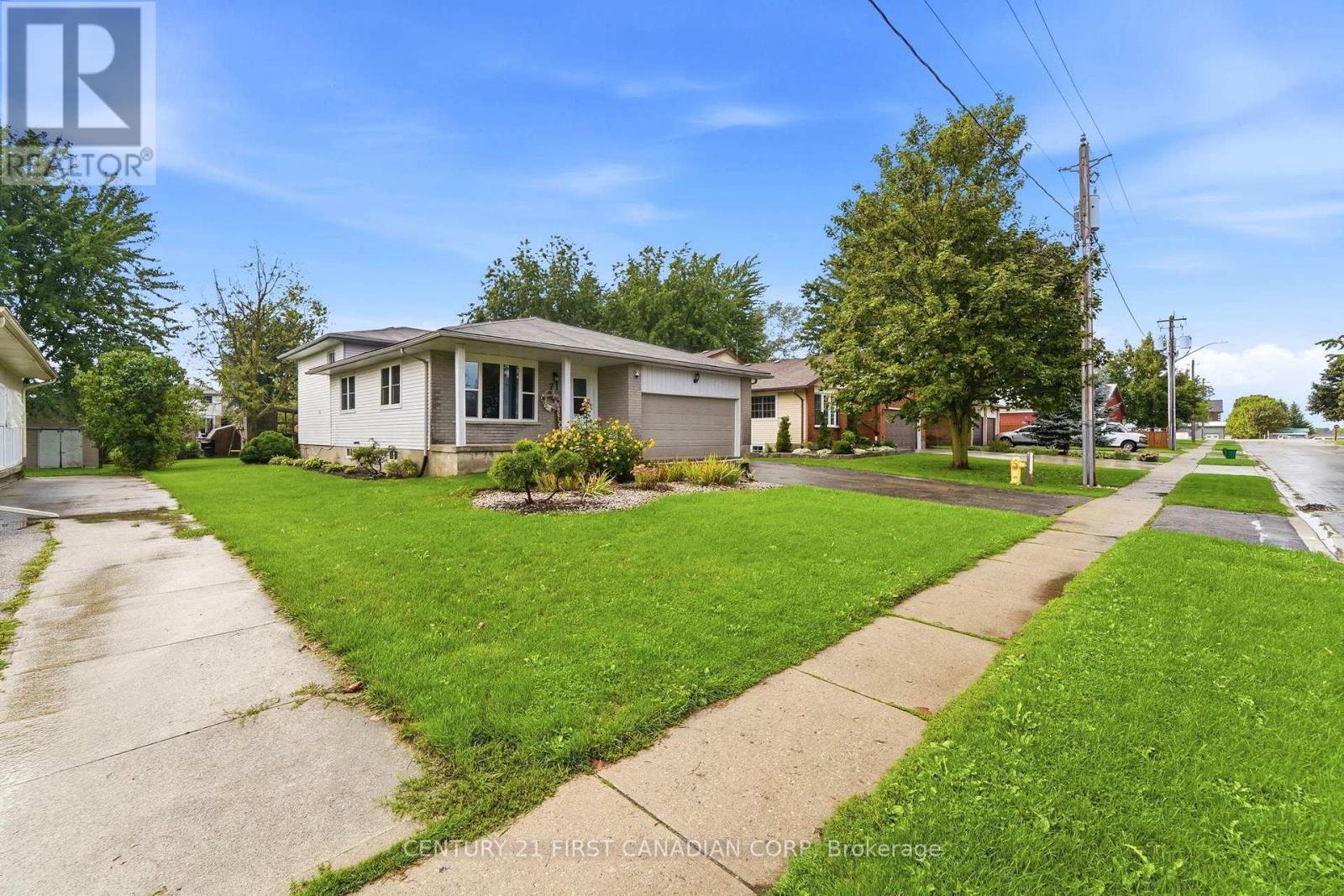 71 Edward Street, Mapleton, ON