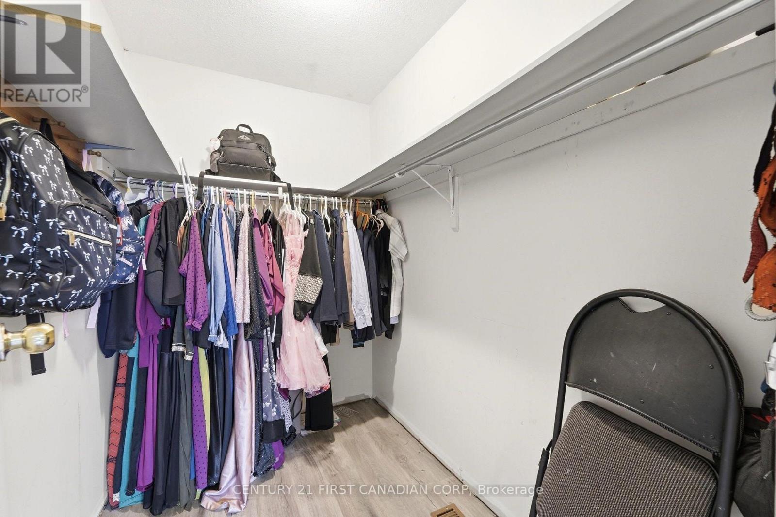 71 Edward Street, Mapleton, ON