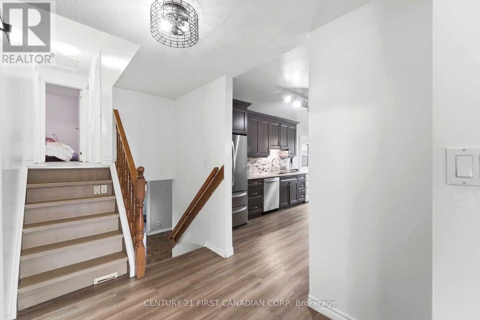 71 Edward Street, Mapleton, ON