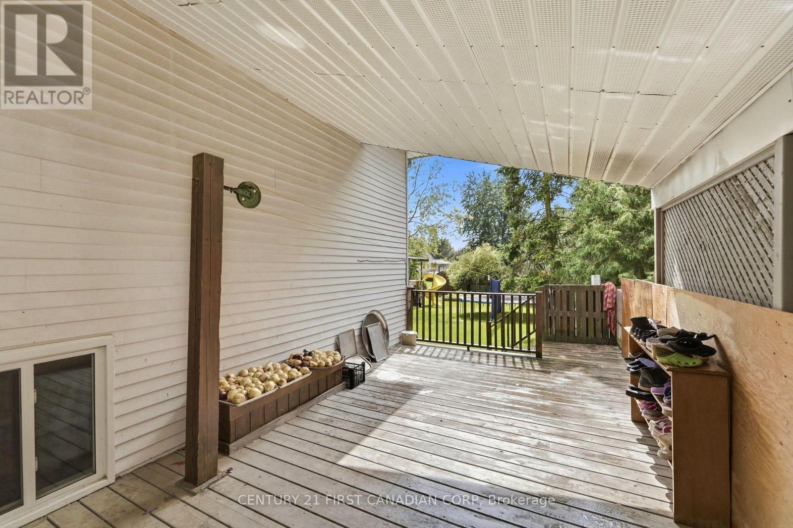71 Edward Street, Mapleton, ON