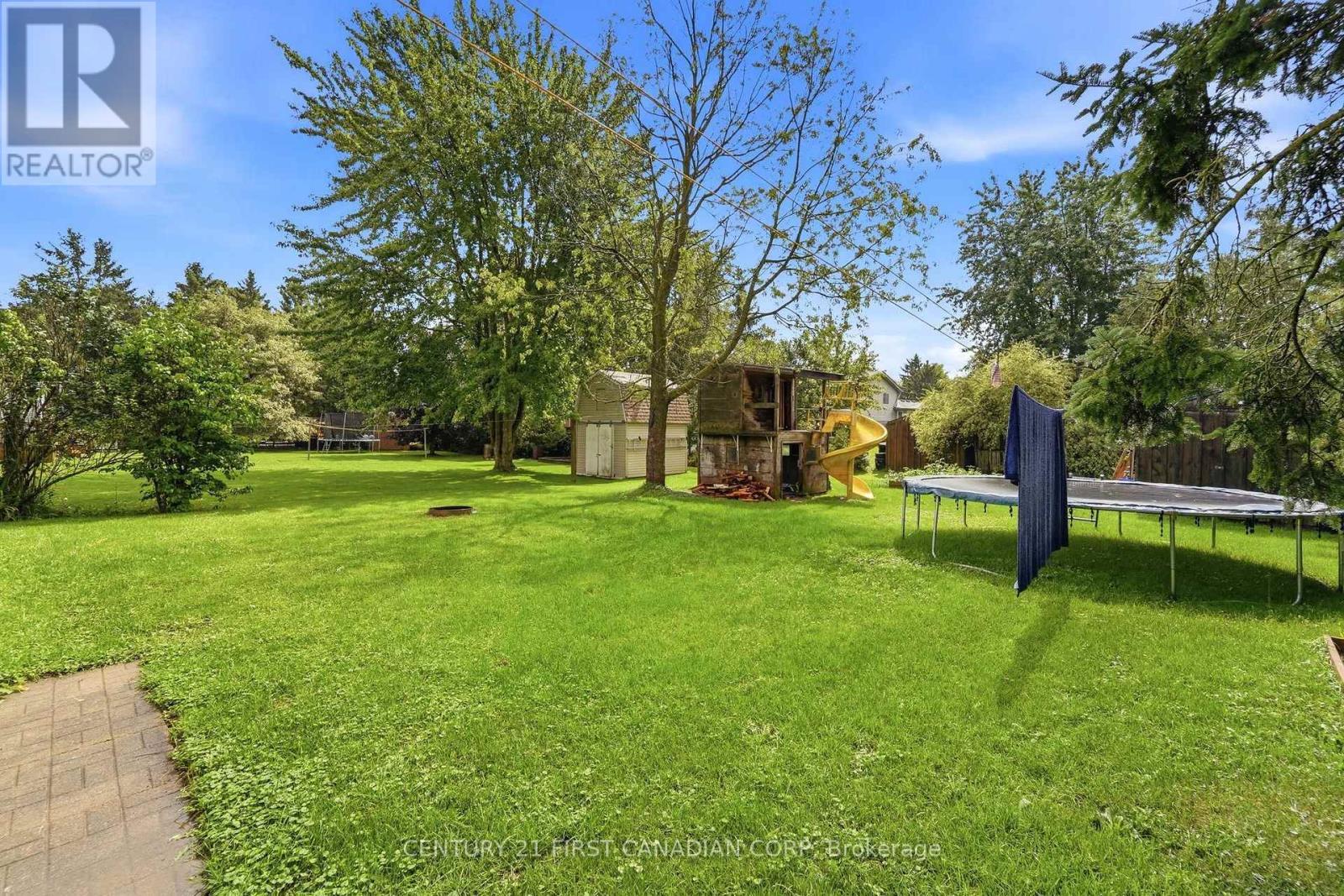 71 Edward Street, Mapleton, ON