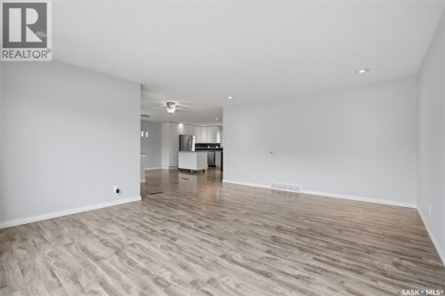 1 Stephenson Crescent, Saskatoon, SK 