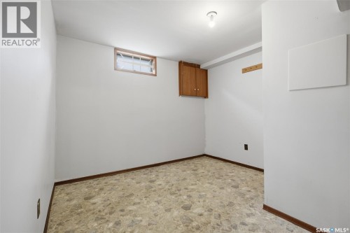 1 Stephenson Crescent, Saskatoon, SK 