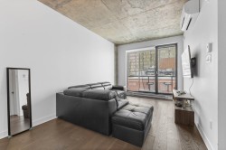 Salon - 