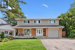 17 CARMINE PLACE Guelph (Victoria North), ON N1E 3V2
