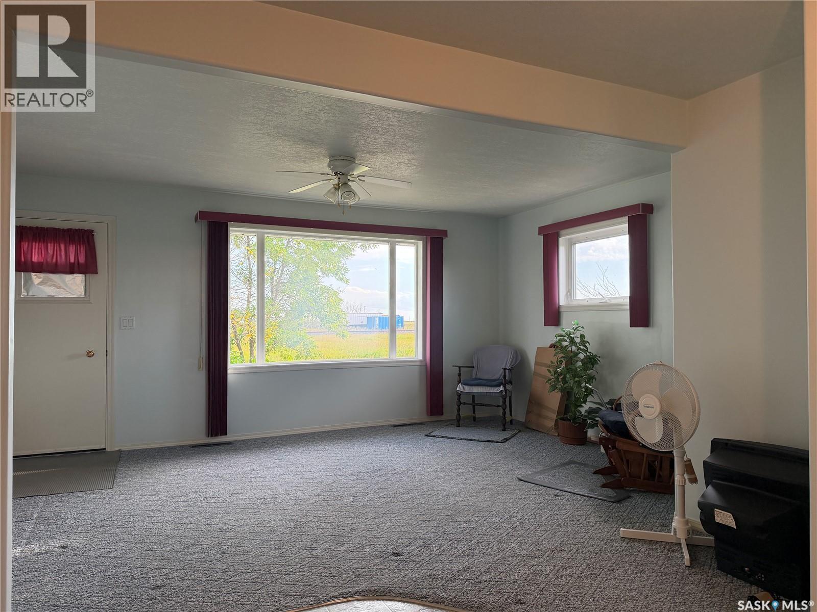 2 Railway Avenue, Dafoe, SK