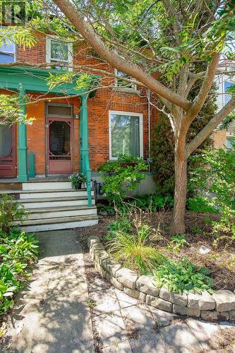 38 YORK STREET  Kingston (East Of Sir John A. Blvd), ON K7K 1P5