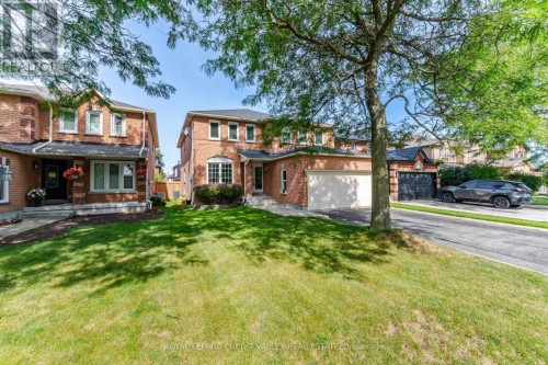 8 LIVINGSTON DRIVE  Caledon, ON L7C 1A7