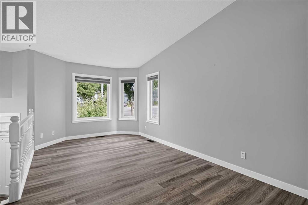 940 Coventry Drive Ne, Calgary, AB