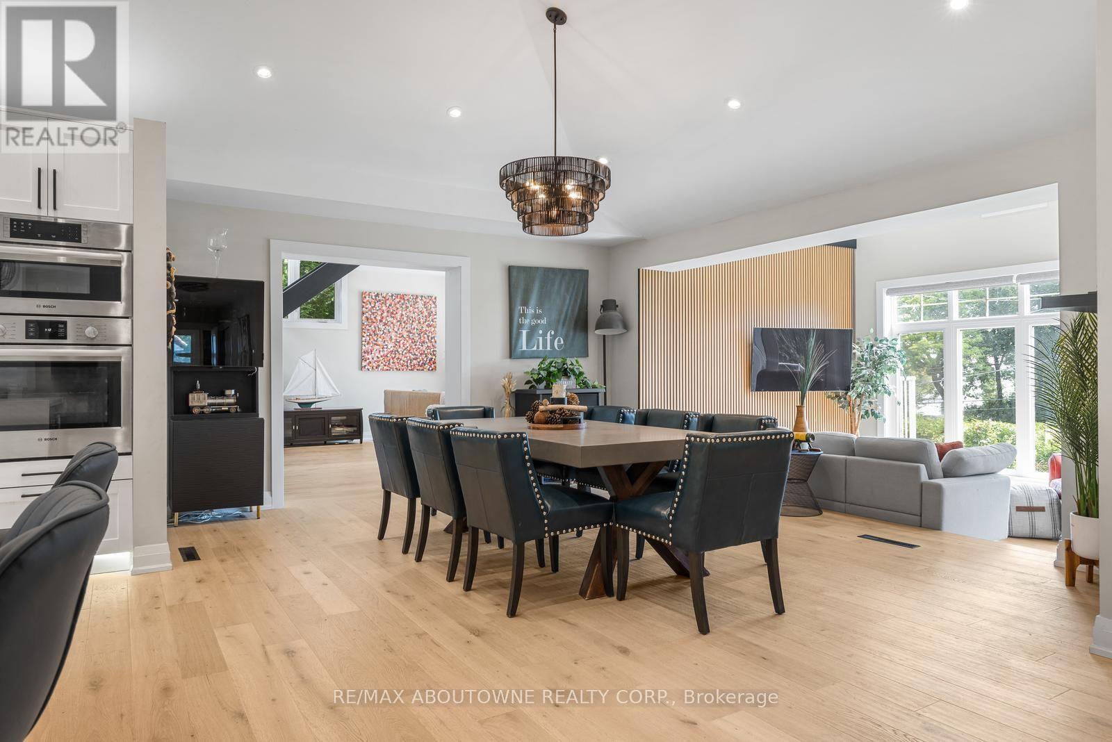 293 North Shore Boulevard E, Burlington, ON