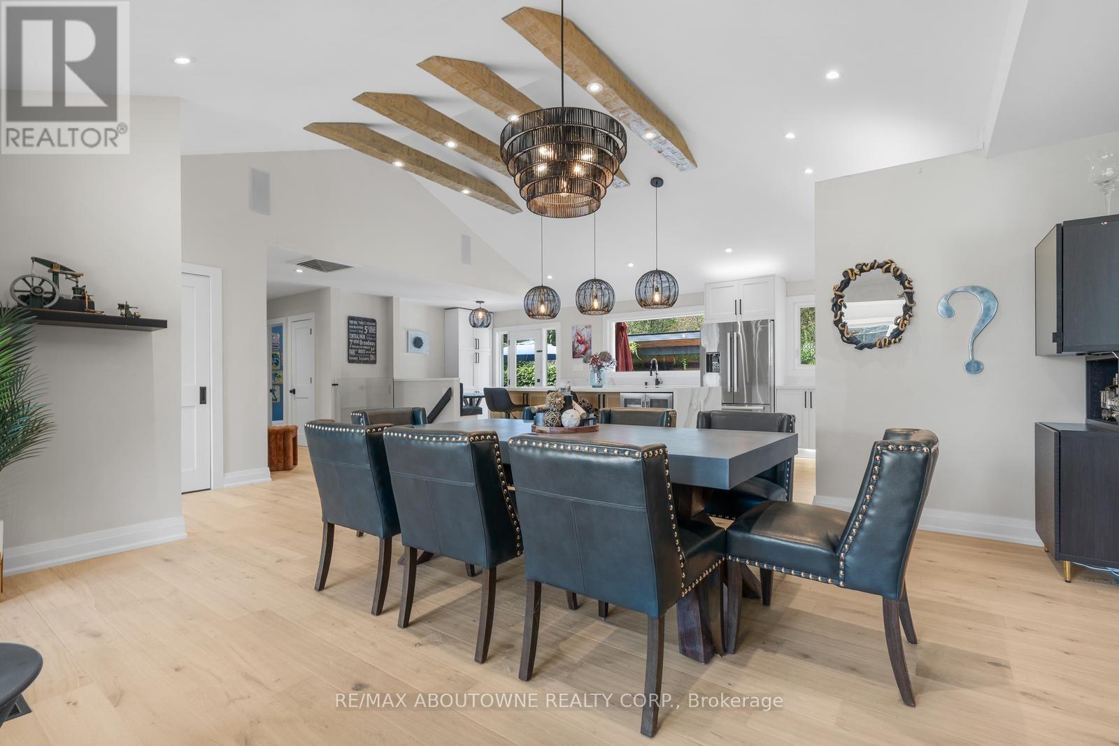 293 North Shore Boulevard E, Burlington, ON