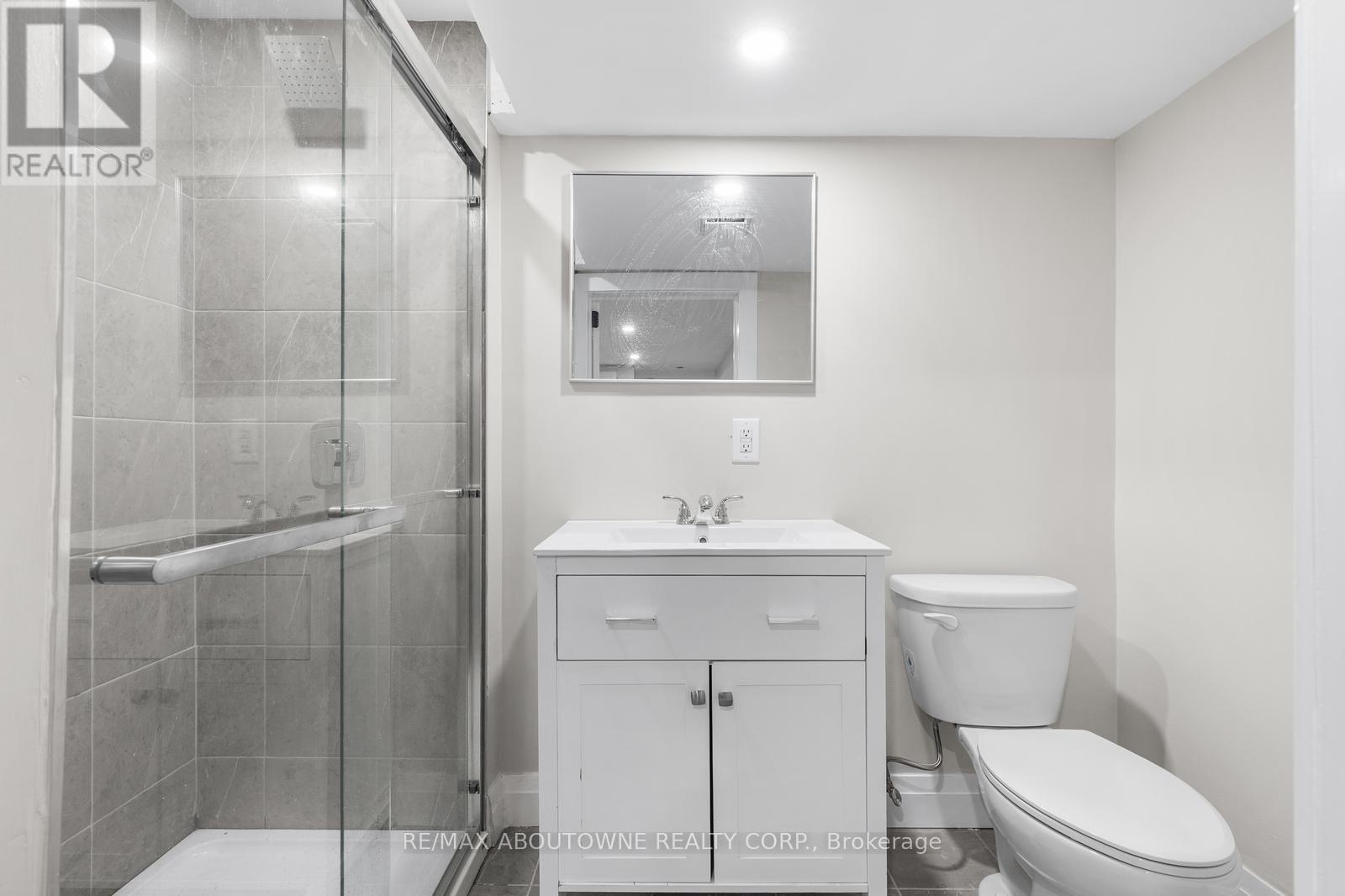 293 North Shore Boulevard E, Burlington, ON
