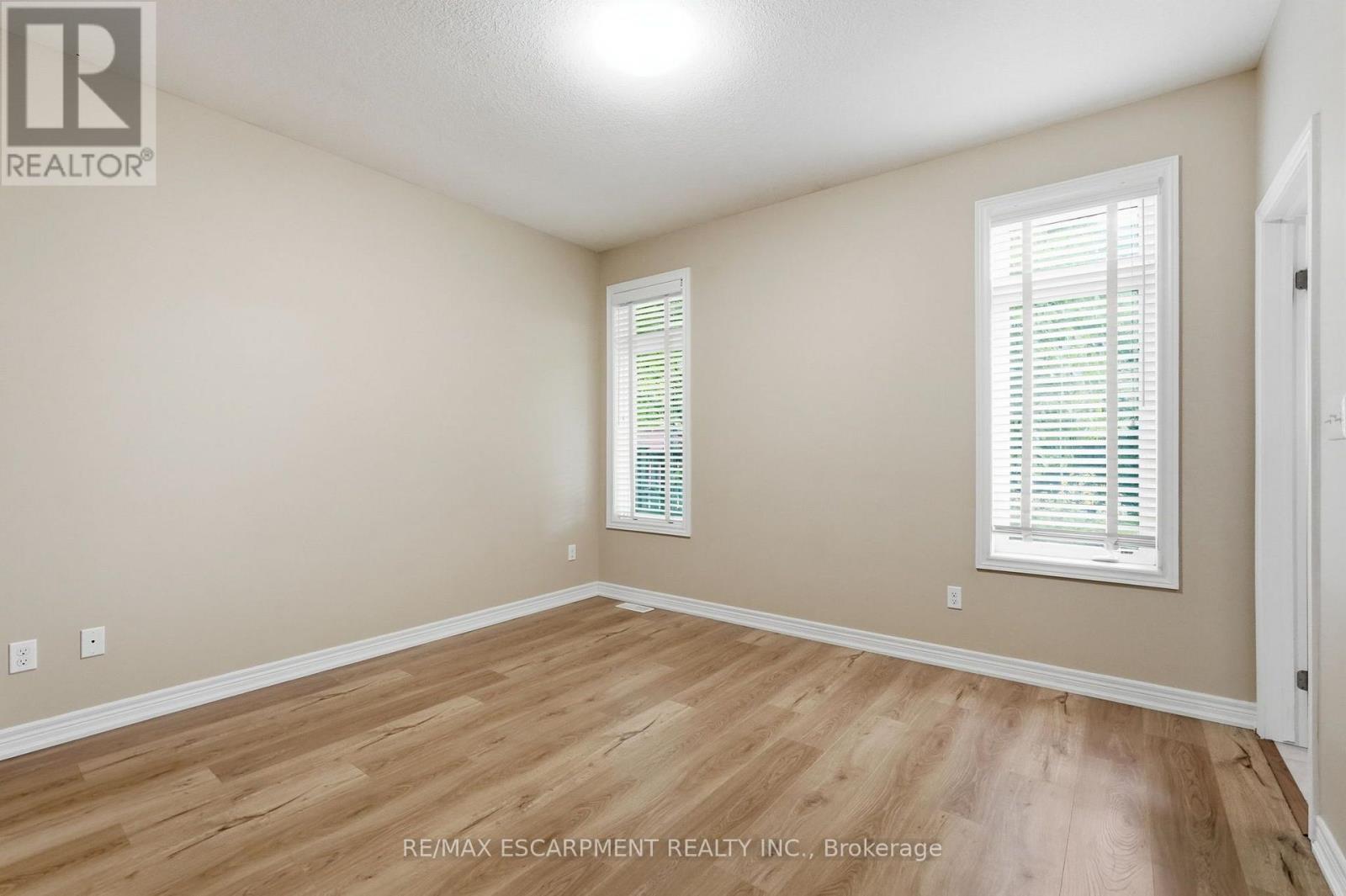 33 Norma Crescent, Guelph, ON