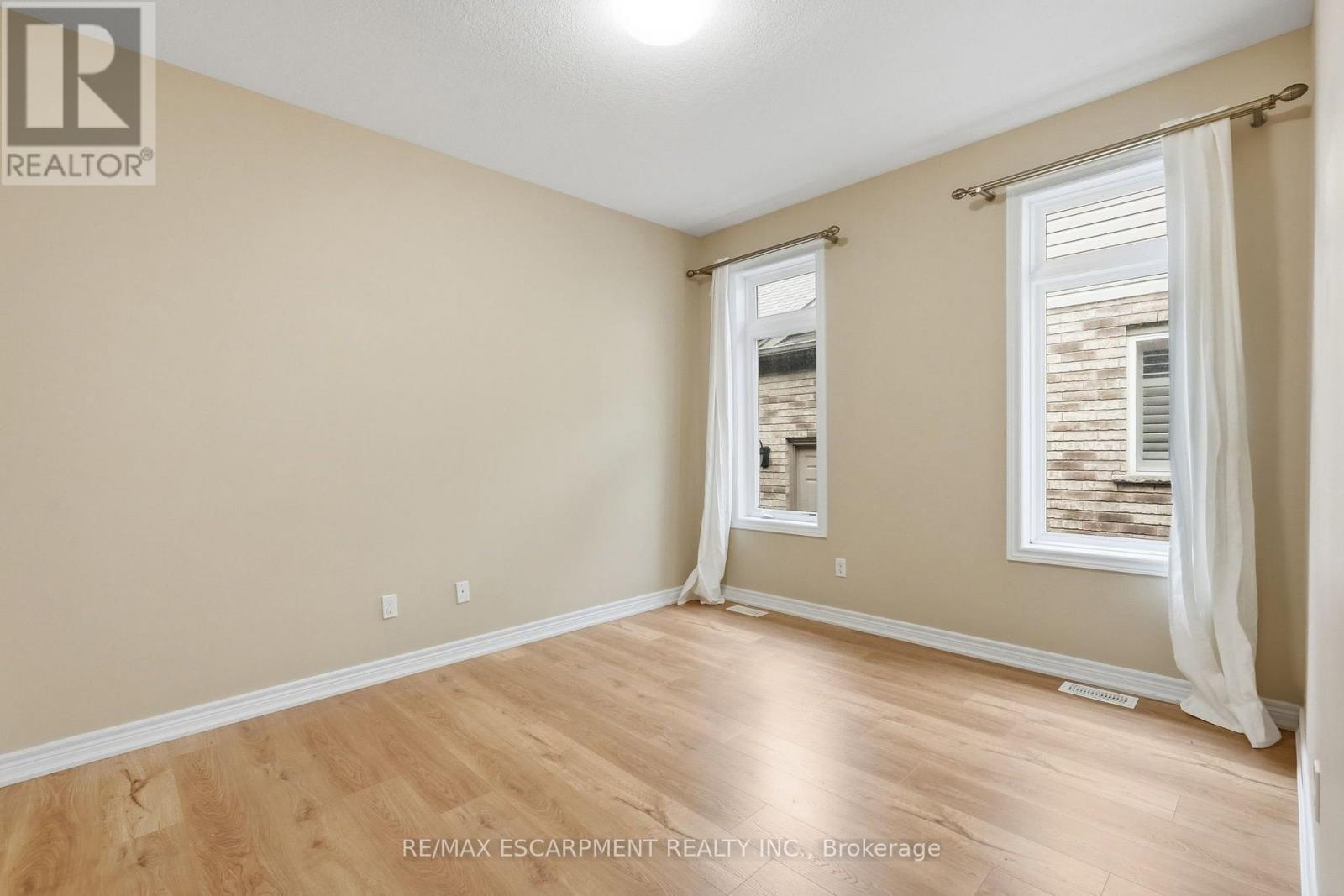 33 Norma Crescent, Guelph, ON