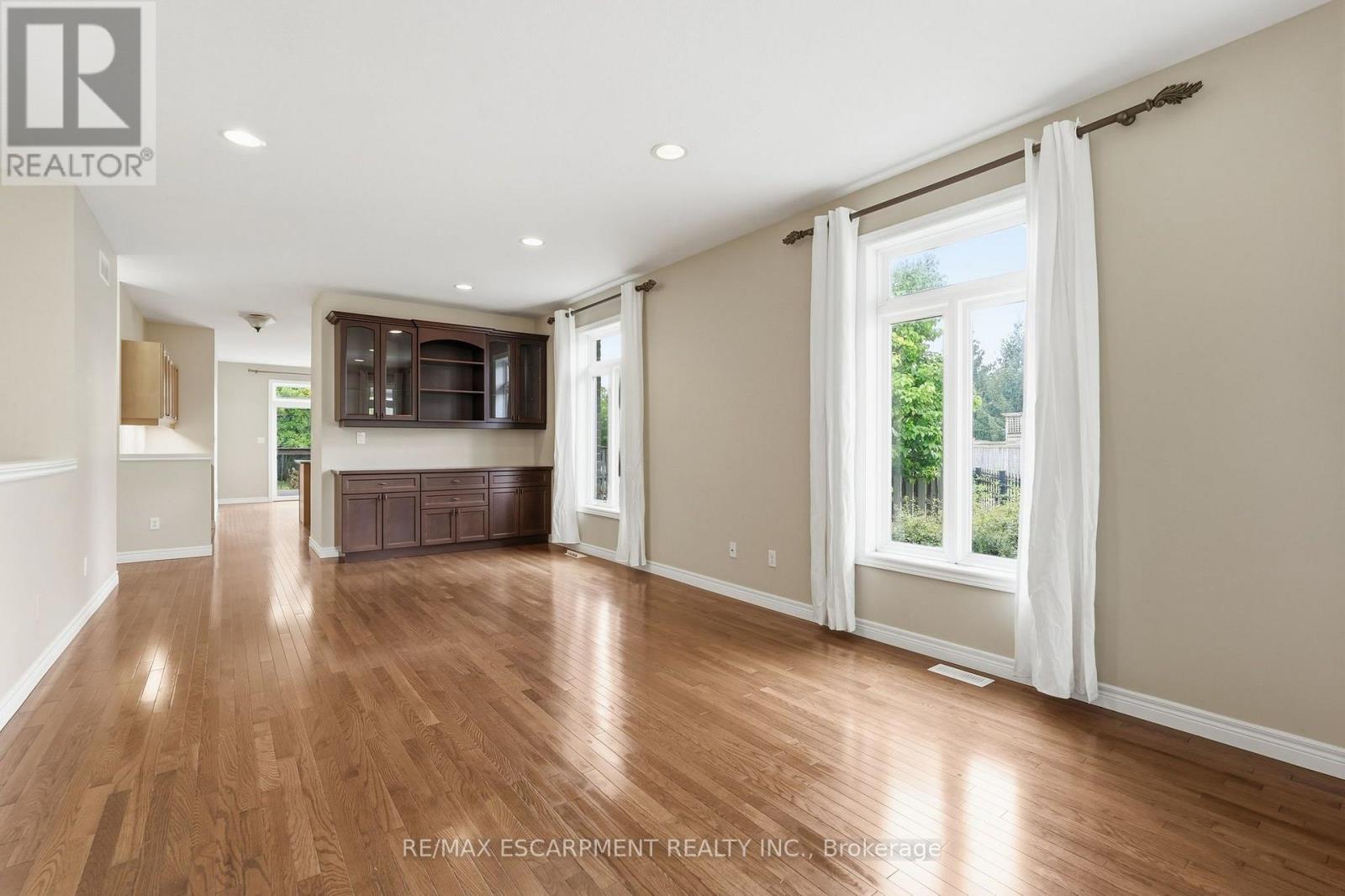 33 Norma Crescent, Guelph, ON