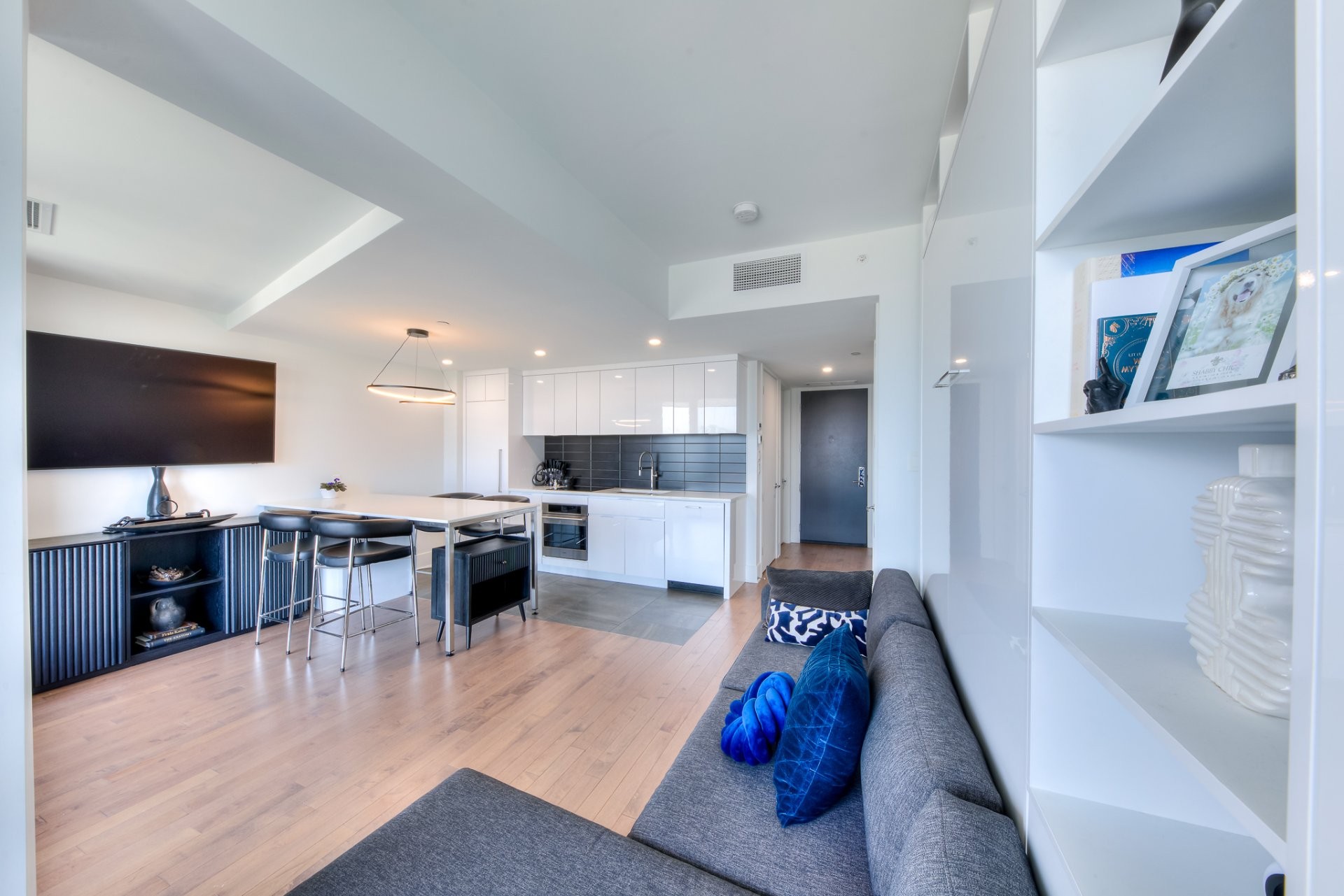 Overall view - 703-360 Rue Atateken, Montréal (Ville-Marie), QC