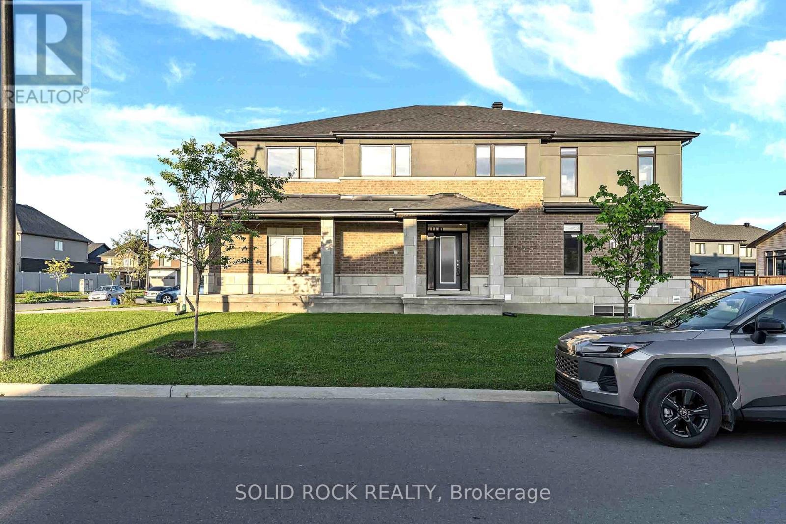 859 Solarium Avenue E, Ottawa, ON