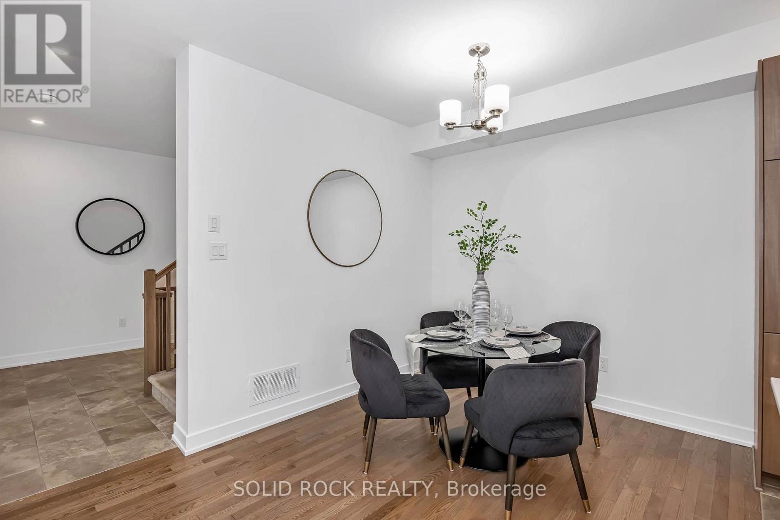 859 Solarium Avenue E, Ottawa, ON