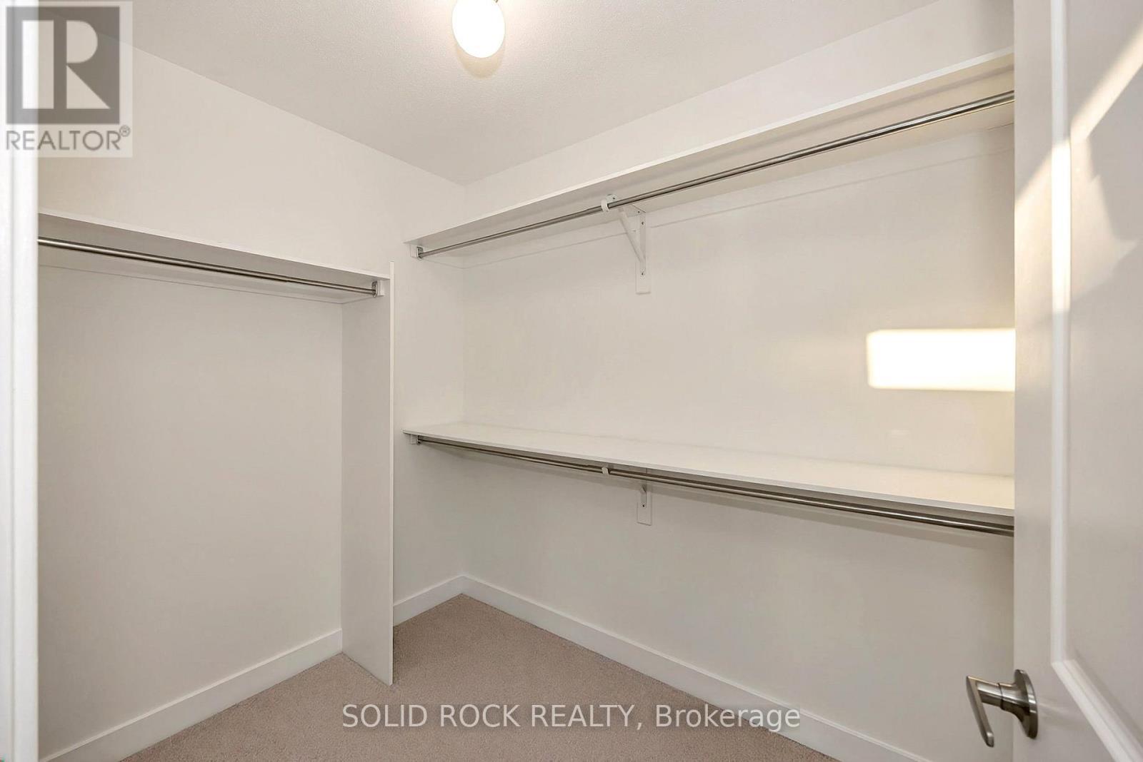 859 Solarium Avenue E, Ottawa, ON