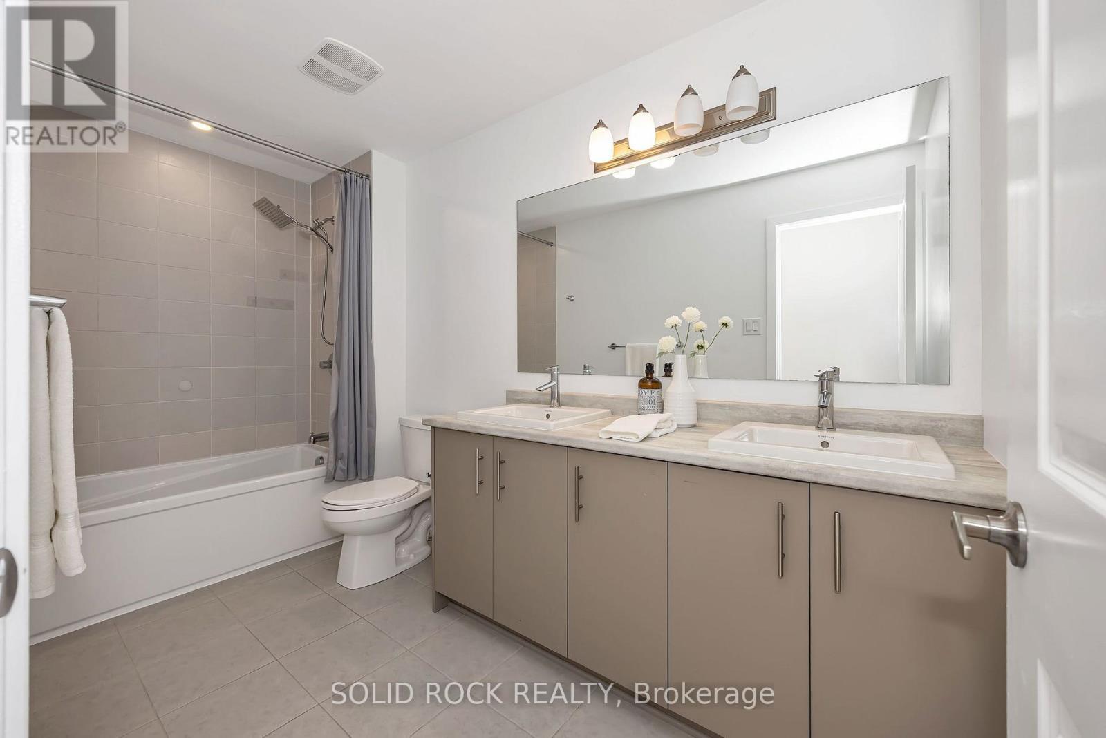 859 Solarium Avenue E, Ottawa, ON