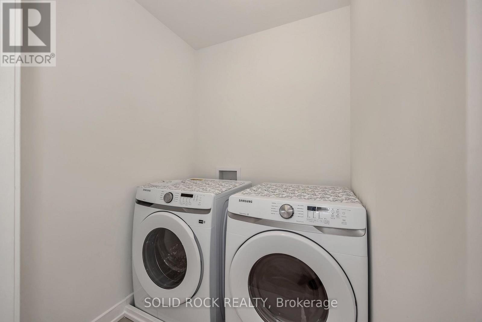 859 Solarium Avenue E, Ottawa, ON