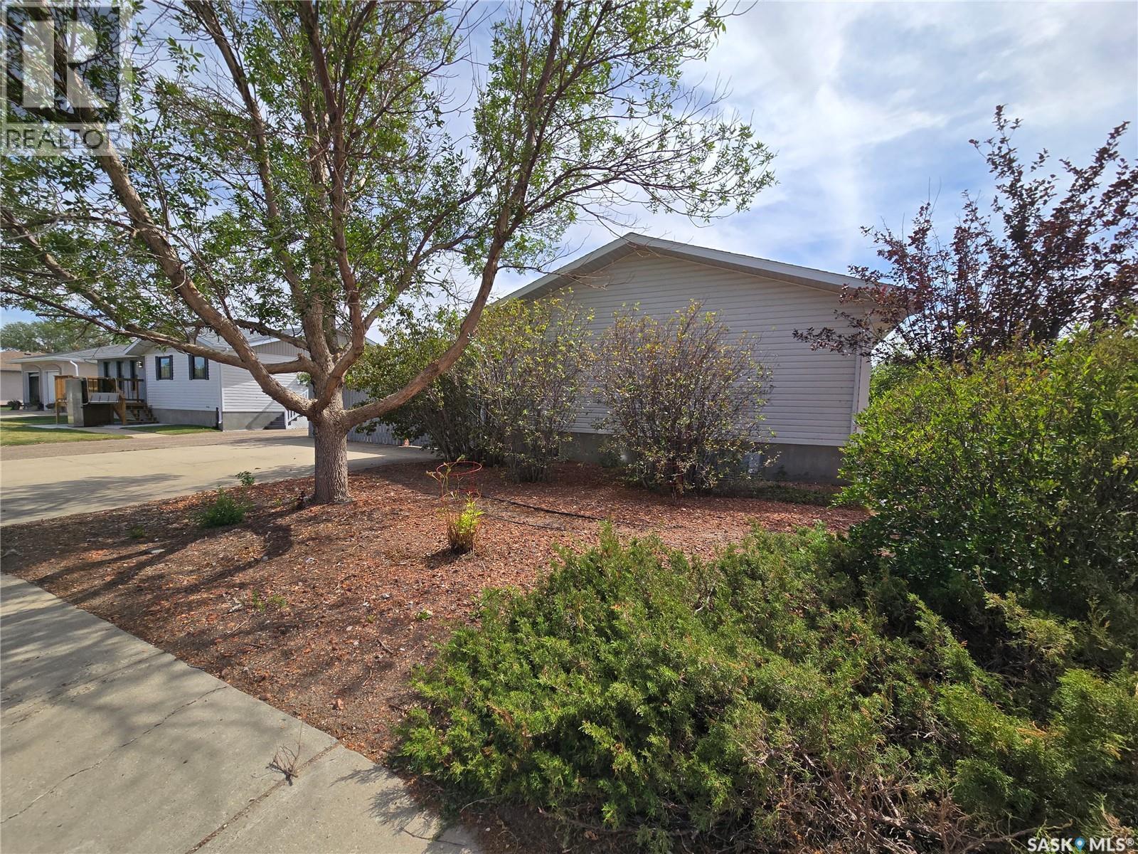 523 Maxwell Drive, Swift Current, SK