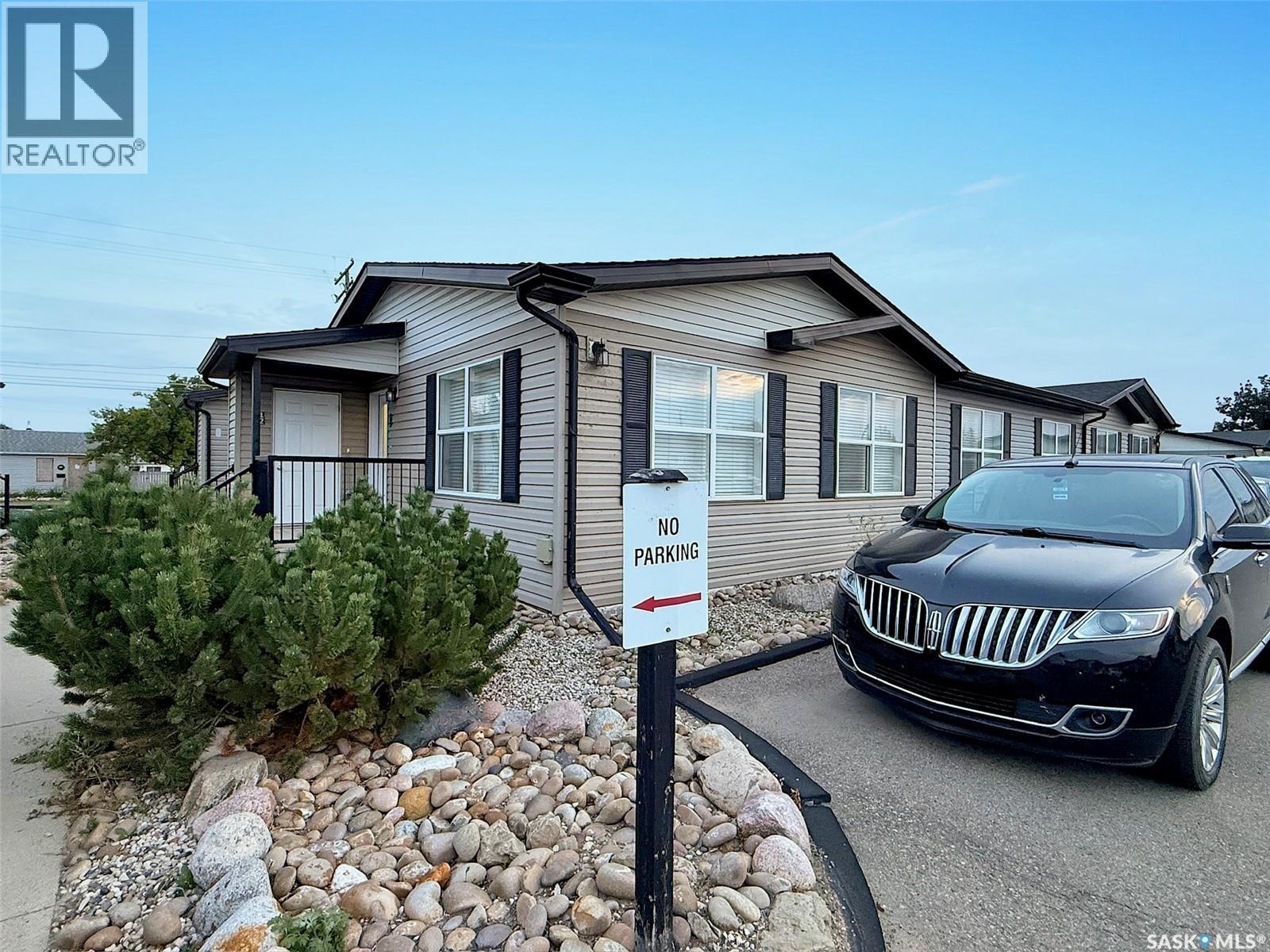 12 1275 South Railway Avenue E, Swift Current, SK