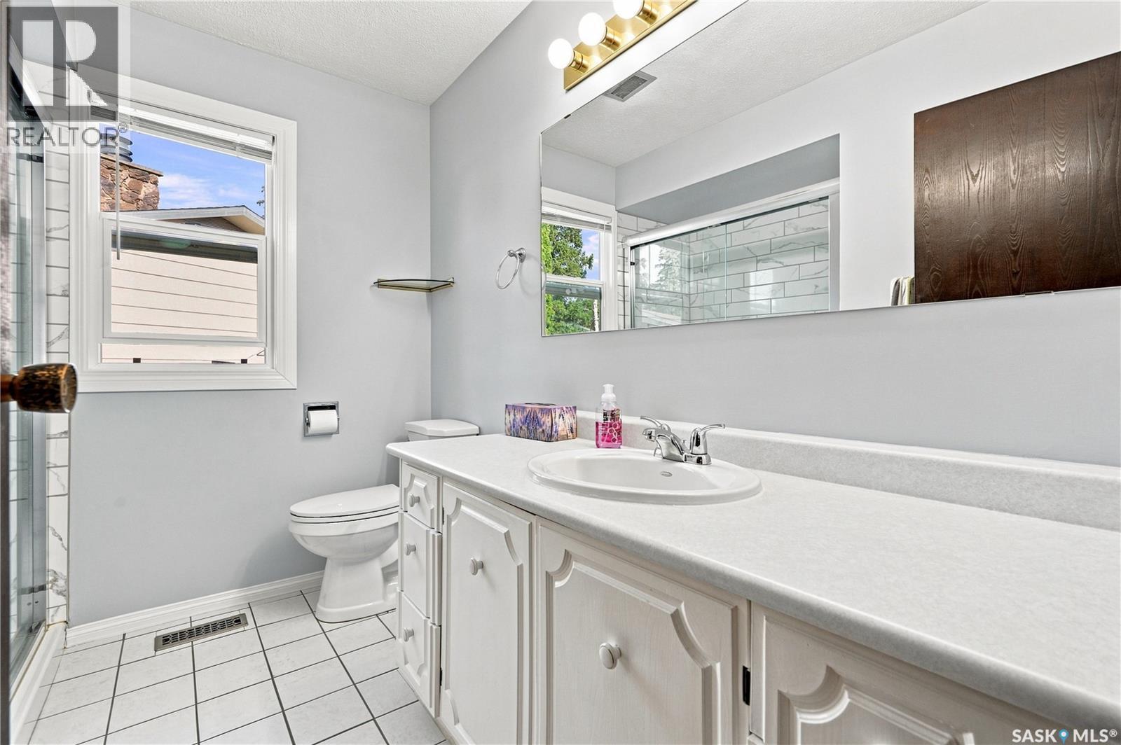 402 Begg Crescent, Saskatoon, SK