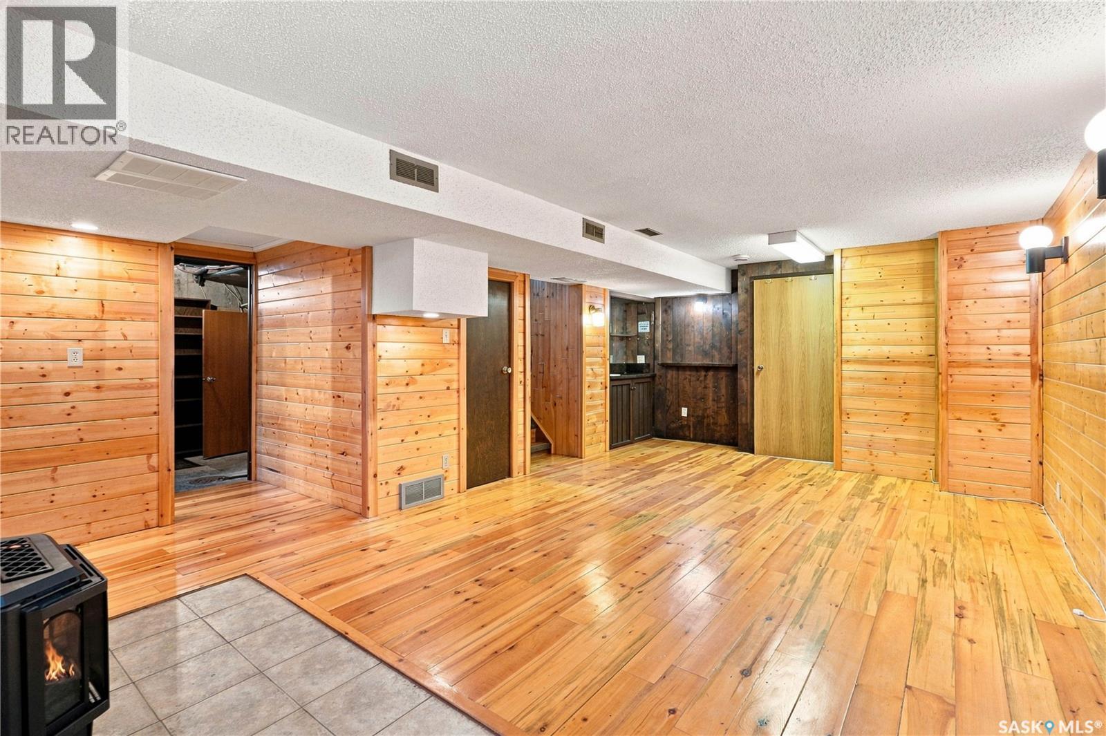 402 Begg Crescent, Saskatoon, SK