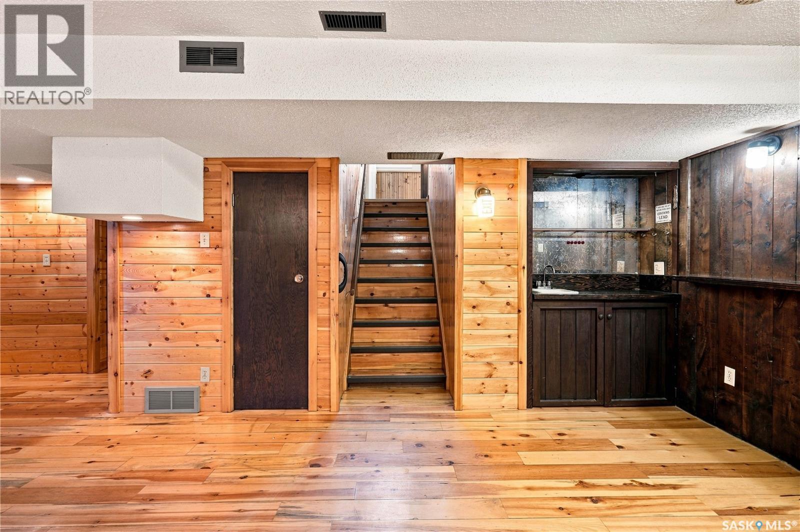 402 Begg Crescent, Saskatoon, SK