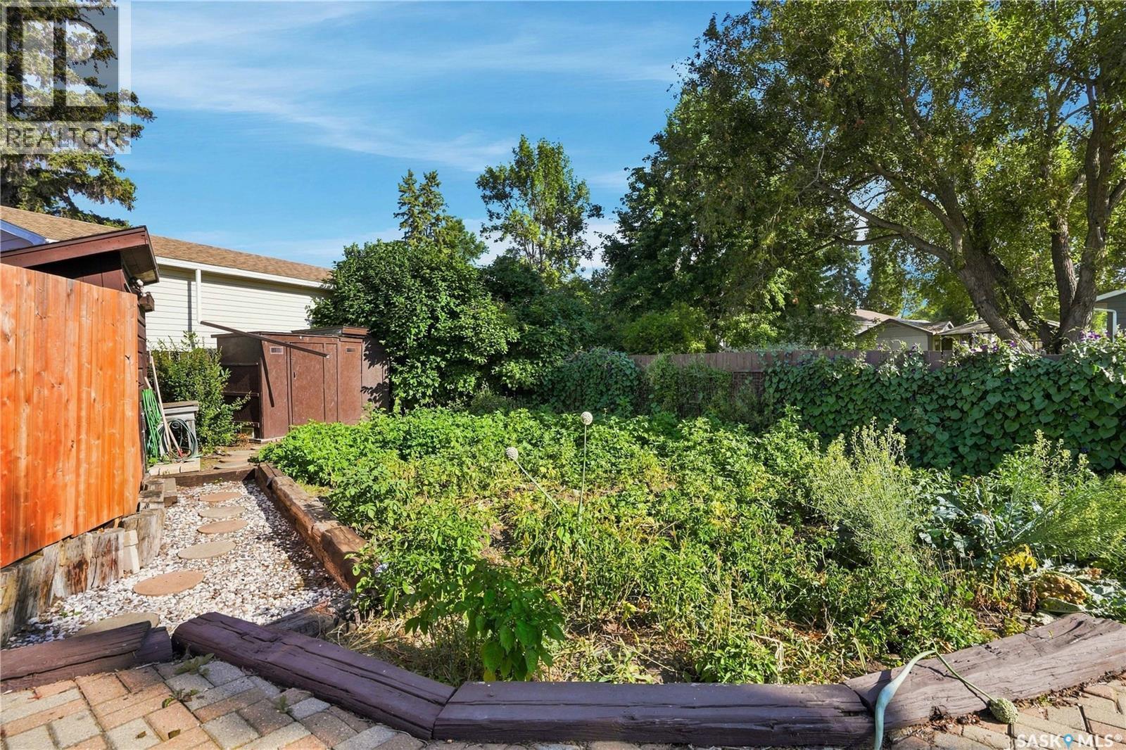 402 Begg Crescent, Saskatoon, SK