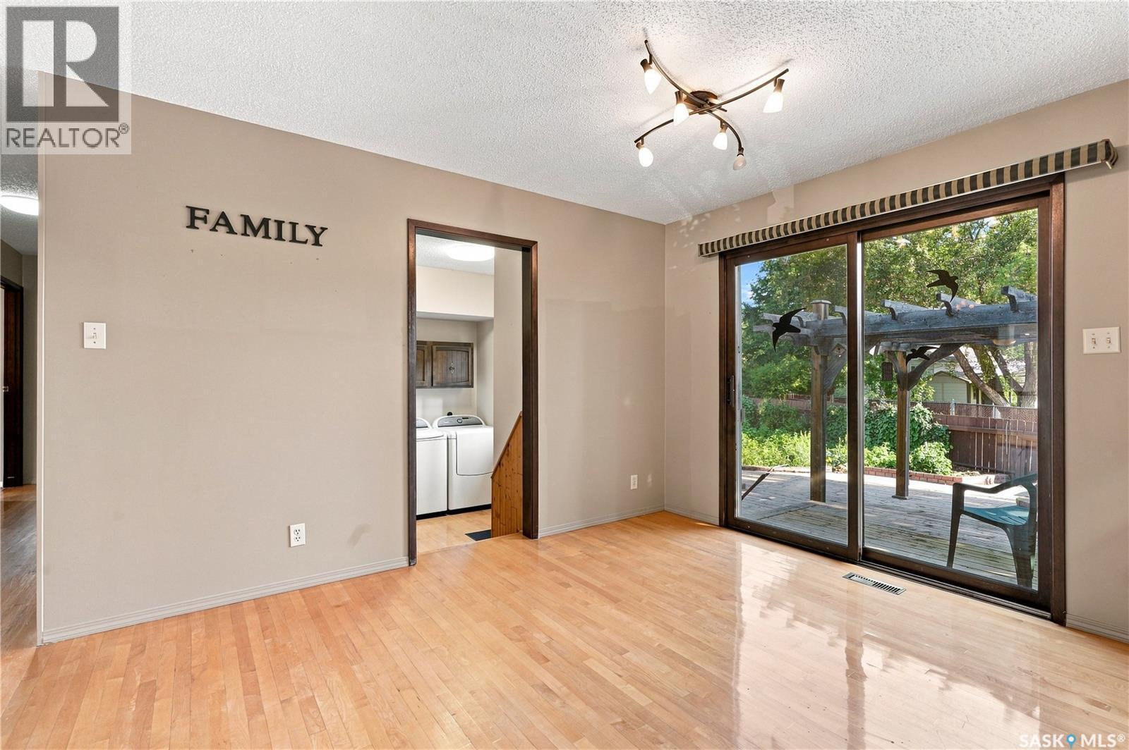 402 Begg Crescent, Saskatoon, SK