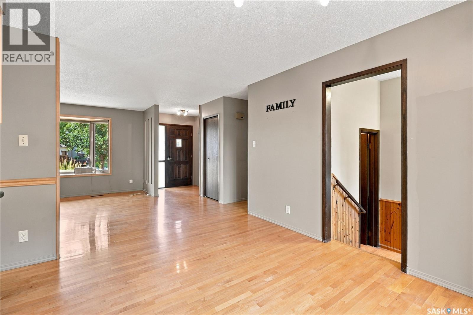 402 Begg Crescent, Saskatoon, SK
