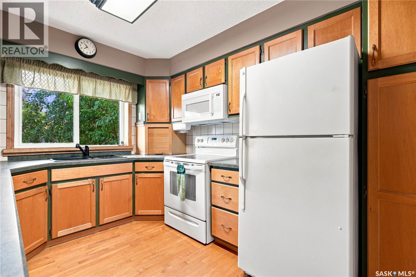 402 Begg Crescent, Saskatoon, SK