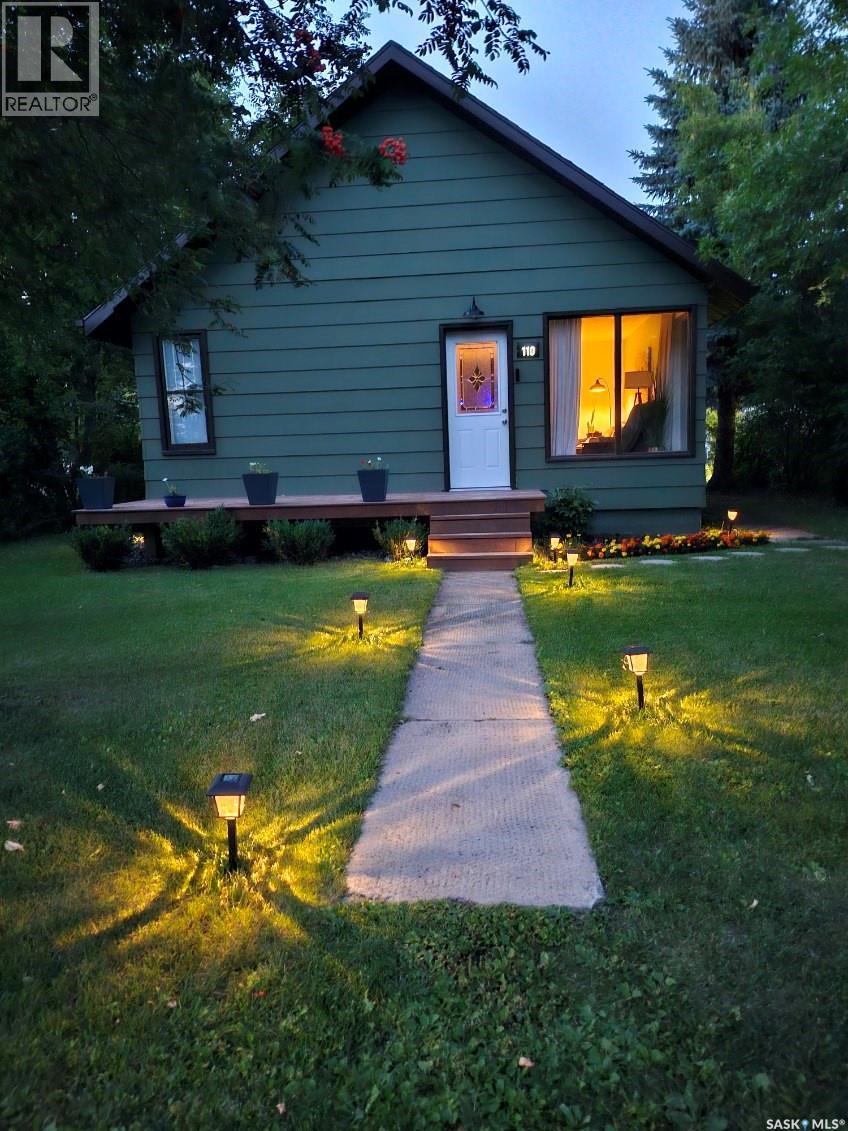 110 3Rd Street S, Wakaw, SK