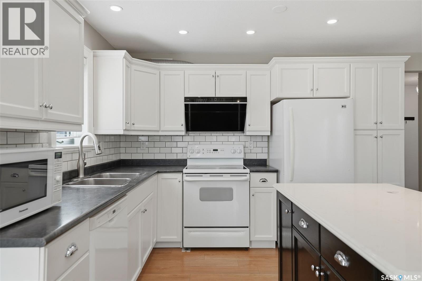 338 Stensrud Road, Saskatoon, SK
